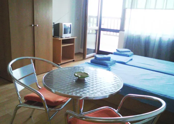 Morski Briz Hotel 2*